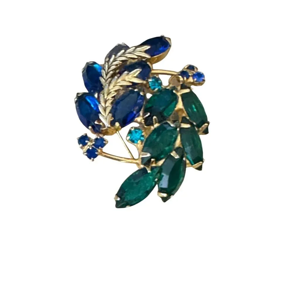 Vintage Rich Saphire Emerald Glass Rhinestone Gold Tone Brooch Pin 2" x 1.5" - Picture 2 of 5
